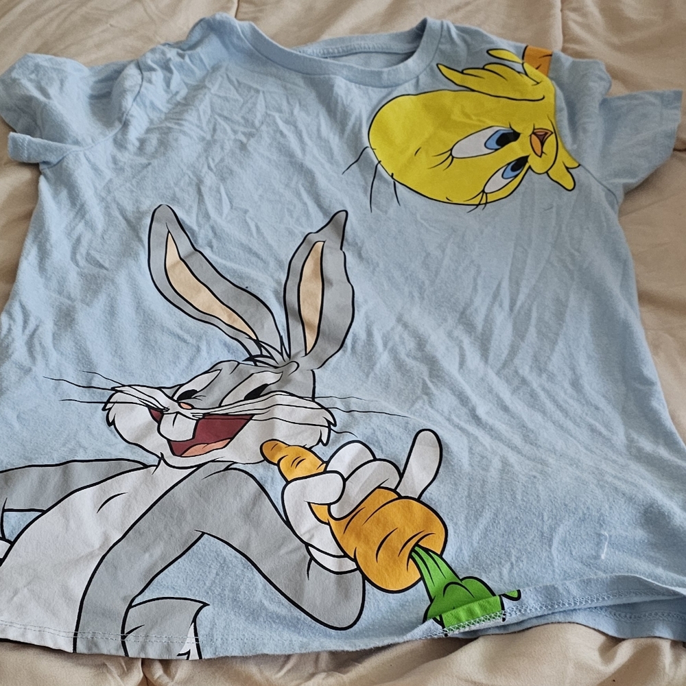 Juniors medium tee